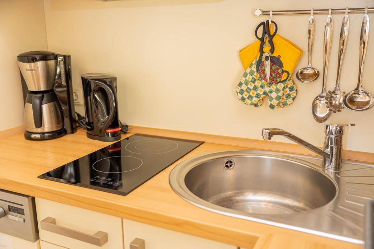 Studio 2 Im Eg Haus Stranddistel, Geschmackvoll Eingerichtete Ferienwohnung Fur 2 Personen In ซิงสท์ ภายนอก รูปภาพ