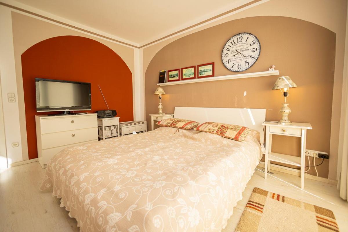 Studio 2 Im Eg Haus Stranddistel, Geschmackvoll Eingerichtete Ferienwohnung Fur 2 Personen In ซิงสท์ ภายนอก รูปภาพ